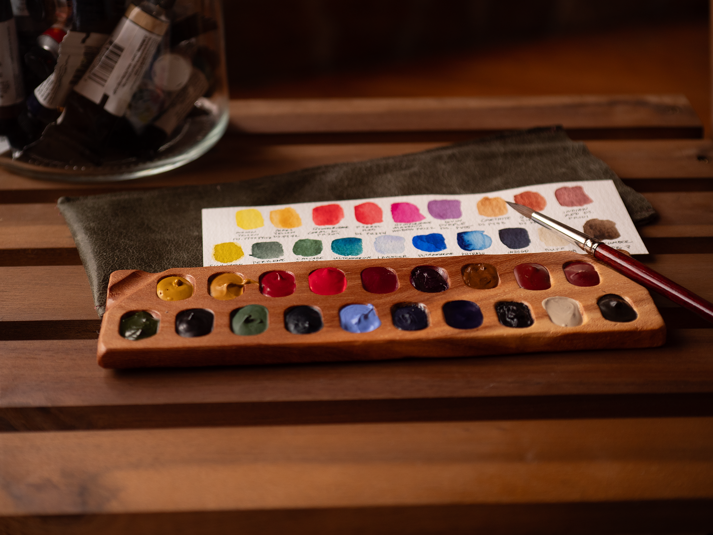 19 Well Watercolor Palette with paint, Sycamore