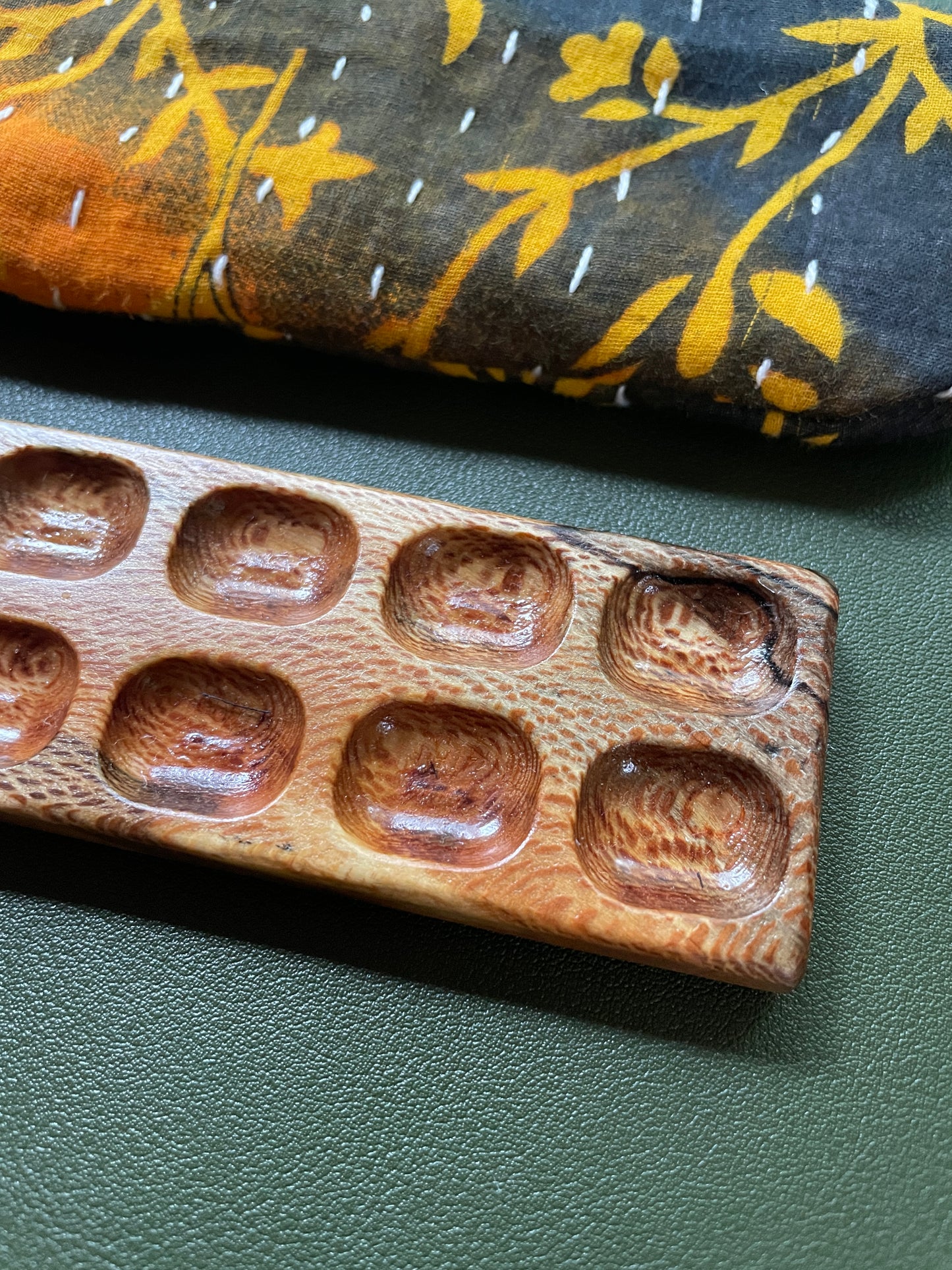 16 Well Watercolor Palette, sycamore