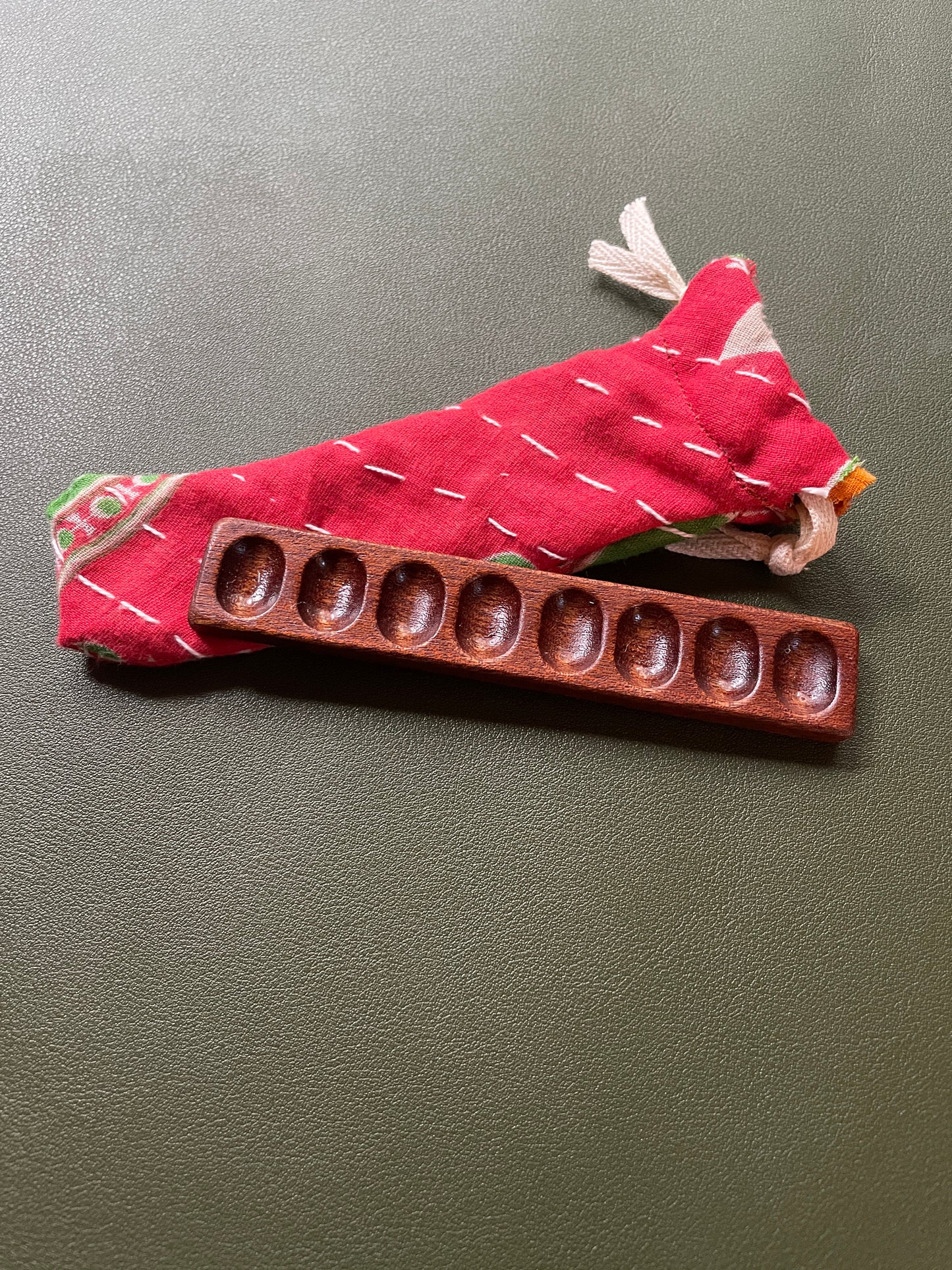 8 Well Watercolor Palette, Sapele  red and green bag