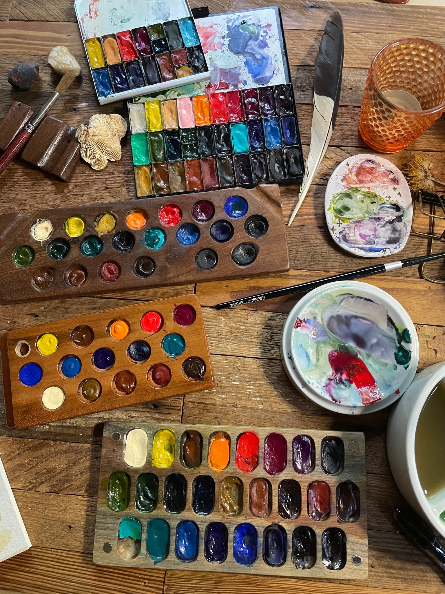 Poured paint in wooden palette (paint only) per well – Katharine