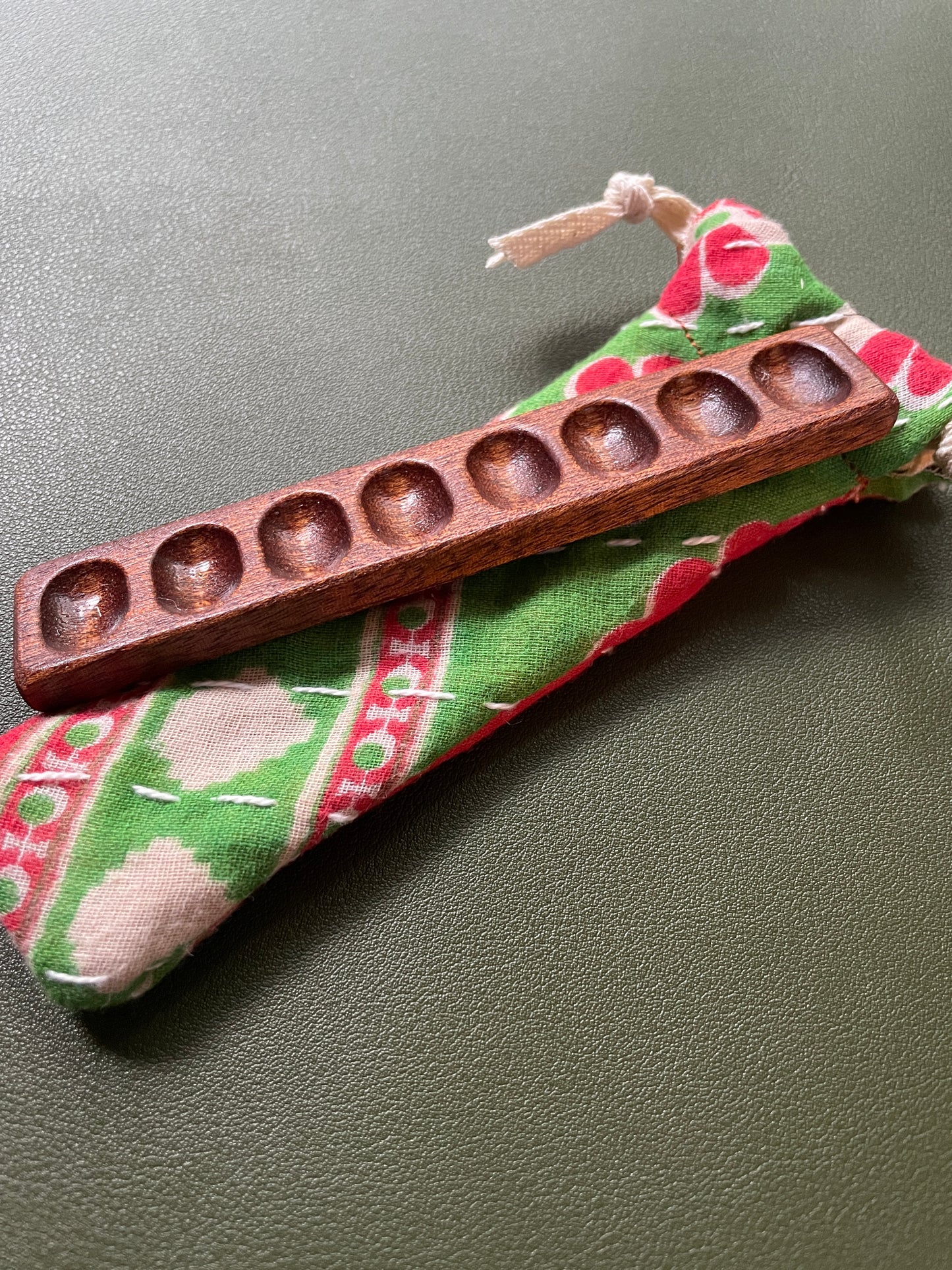 8 Well Watercolor Palette, Sapele  red and green bag